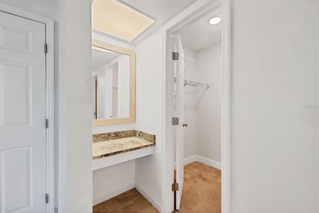 Active With Contract: $115,000 (2 beds, 2 baths, 1060 Square Feet)