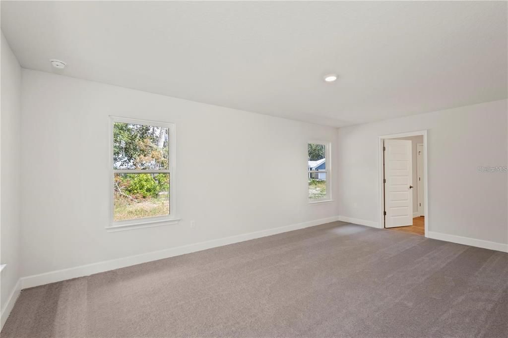 Active With Contract: $404,150 (4 beds, 2 baths, 2240 Square Feet)