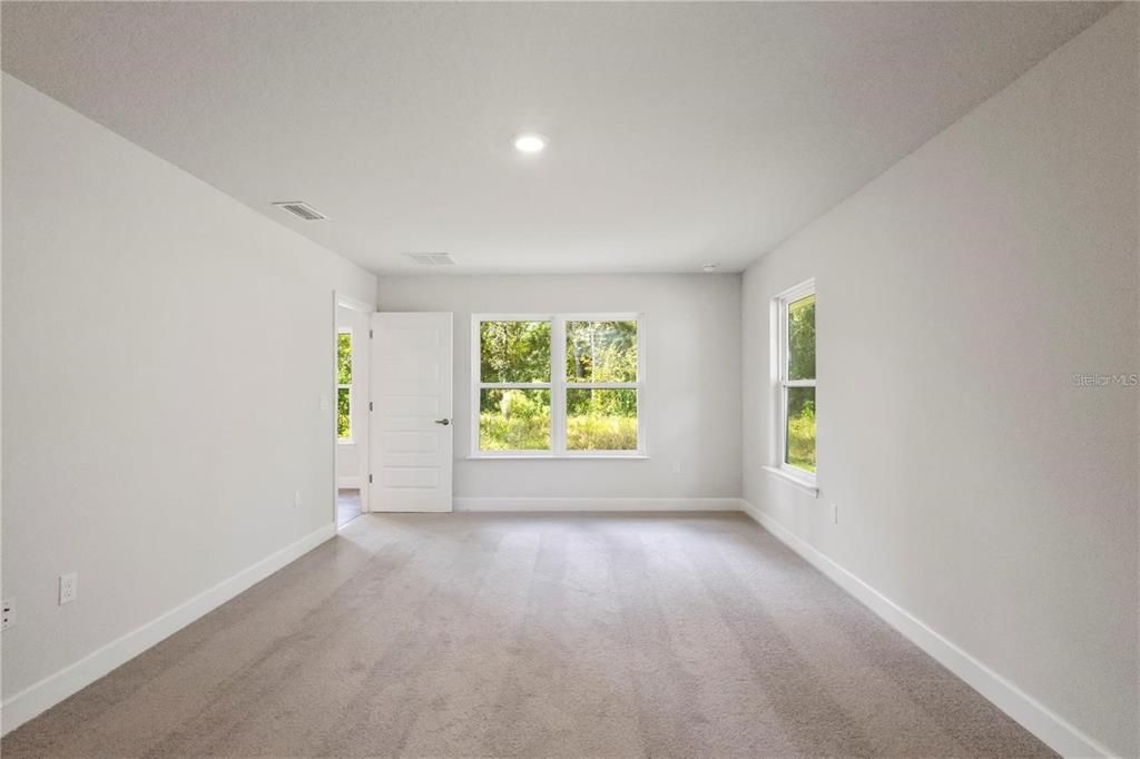 Active With Contract: $404,150 (4 beds, 2 baths, 2240 Square Feet)