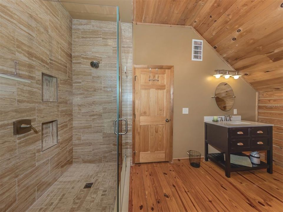 Activo con contrato: $625,000 (2 camas, 2 baños, 1876 Pies cuadrados)