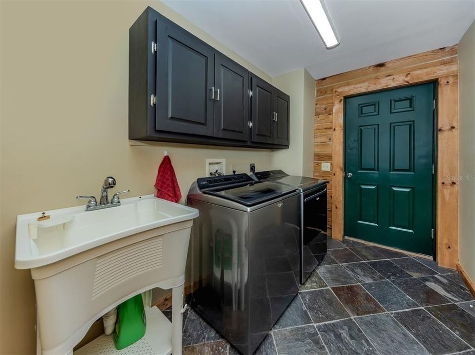 Activo con contrato: $625,000 (2 camas, 2 baños, 1876 Pies cuadrados)