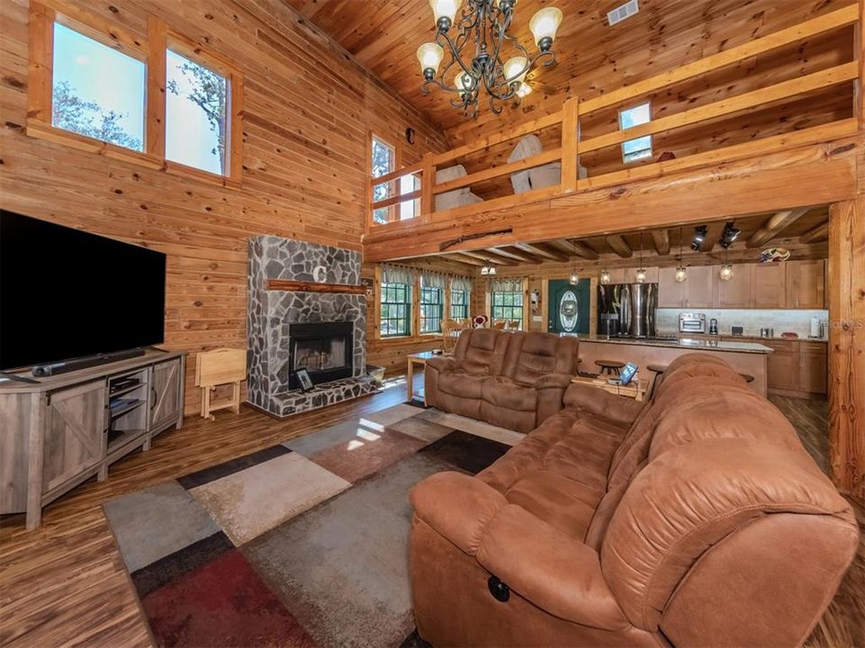 Activo con contrato: $625,000 (2 camas, 2 baños, 1876 Pies cuadrados)