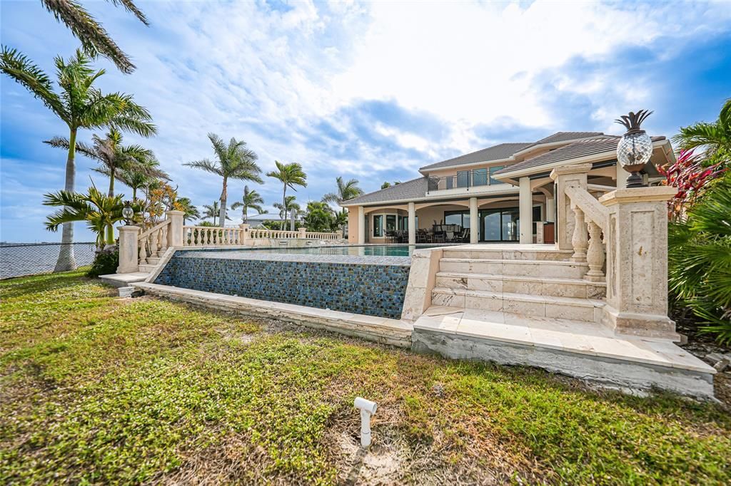 For Sale: $2,800,000 (4 beds, 4 baths, 4607 Square Feet)