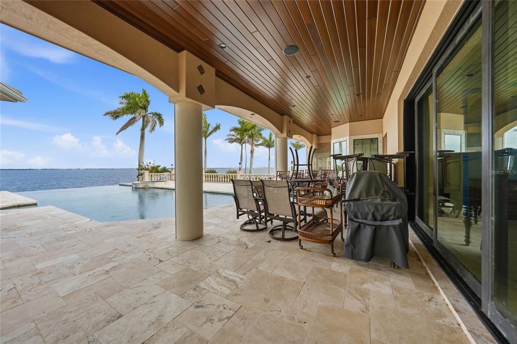 For Sale: $2,800,000 (4 beds, 4 baths, 4607 Square Feet)