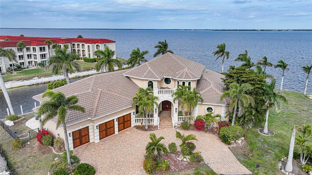 For Sale: $2,800,000 (4 beds, 4 baths, 4607 Square Feet)