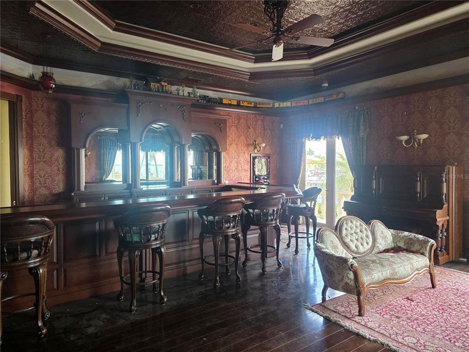 For Sale: $2,800,000 (4 beds, 4 baths, 4607 Square Feet)