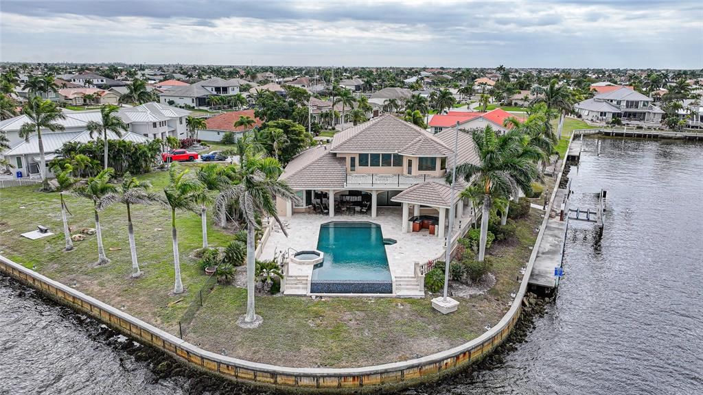 For Sale: $2,800,000 (4 beds, 4 baths, 4607 Square Feet)