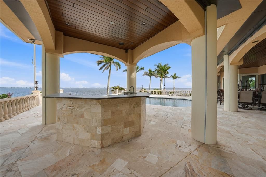 For Sale: $2,800,000 (4 beds, 4 baths, 4607 Square Feet)