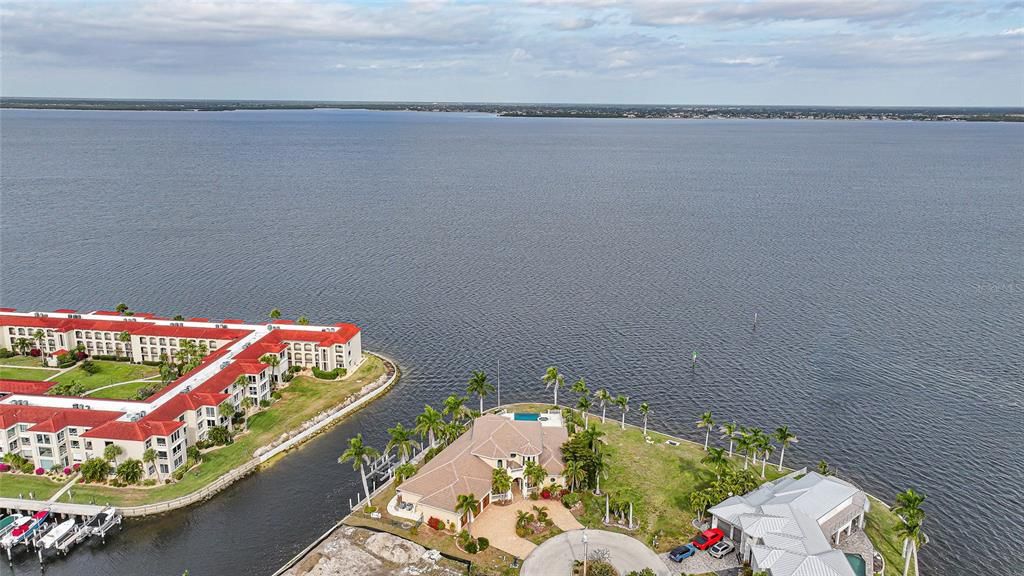 For Sale: $2,800,000 (4 beds, 4 baths, 4607 Square Feet)