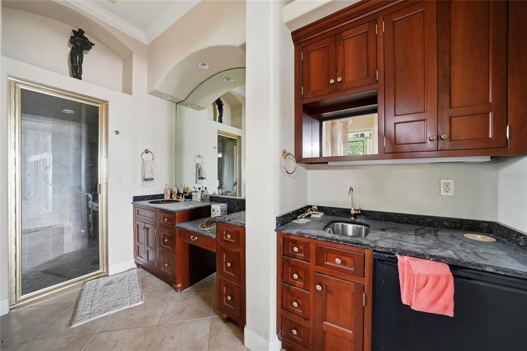 For Sale: $2,800,000 (4 beds, 4 baths, 4607 Square Feet)