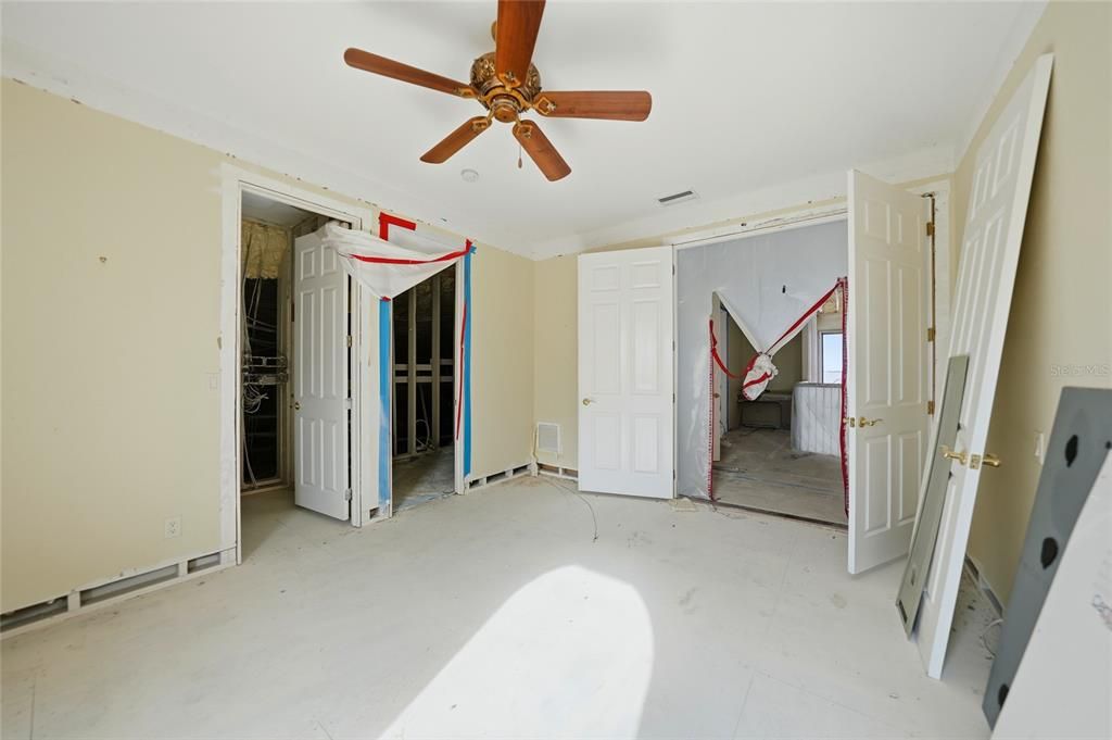 For Sale: $2,800,000 (4 beds, 4 baths, 4607 Square Feet)