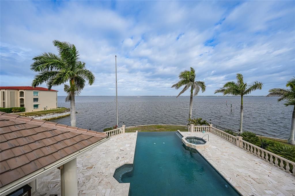 For Sale: $2,800,000 (4 beds, 4 baths, 4607 Square Feet)