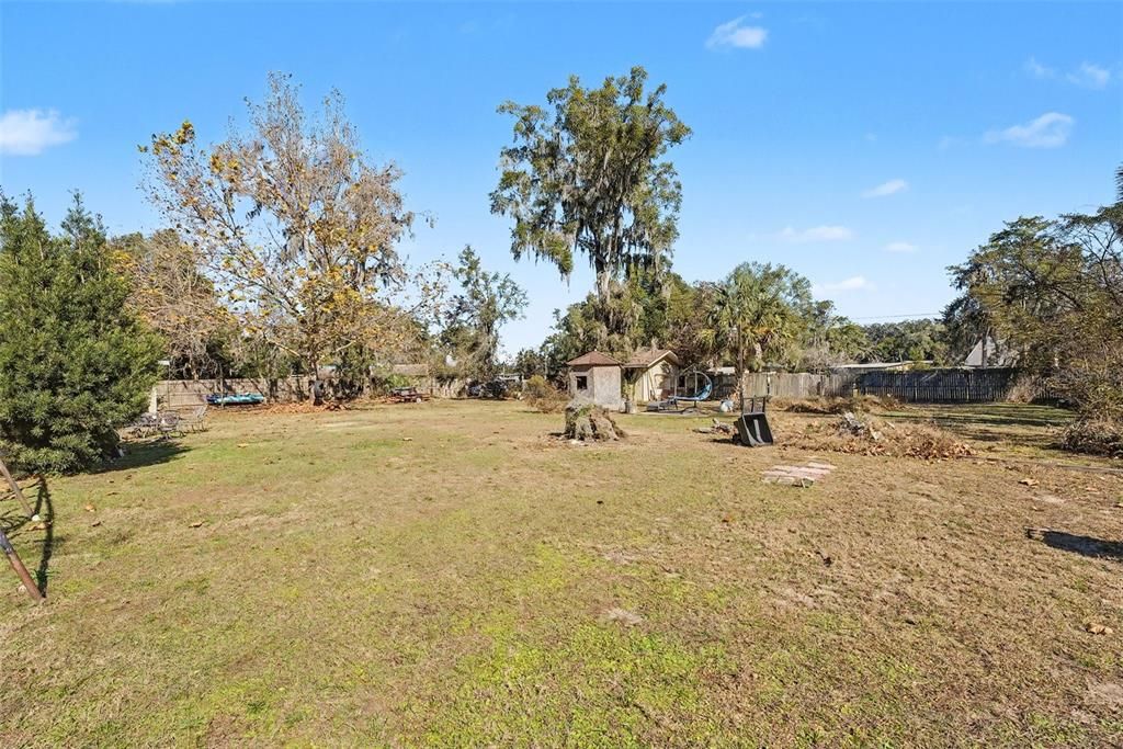 Active With Contract: $240,000 (3 beds, 2 baths, 2030 Square Feet)