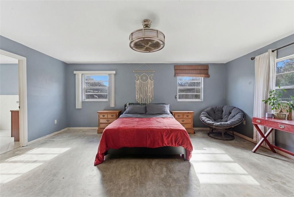 Active With Contract: $240,000 (3 beds, 2 baths, 2030 Square Feet)