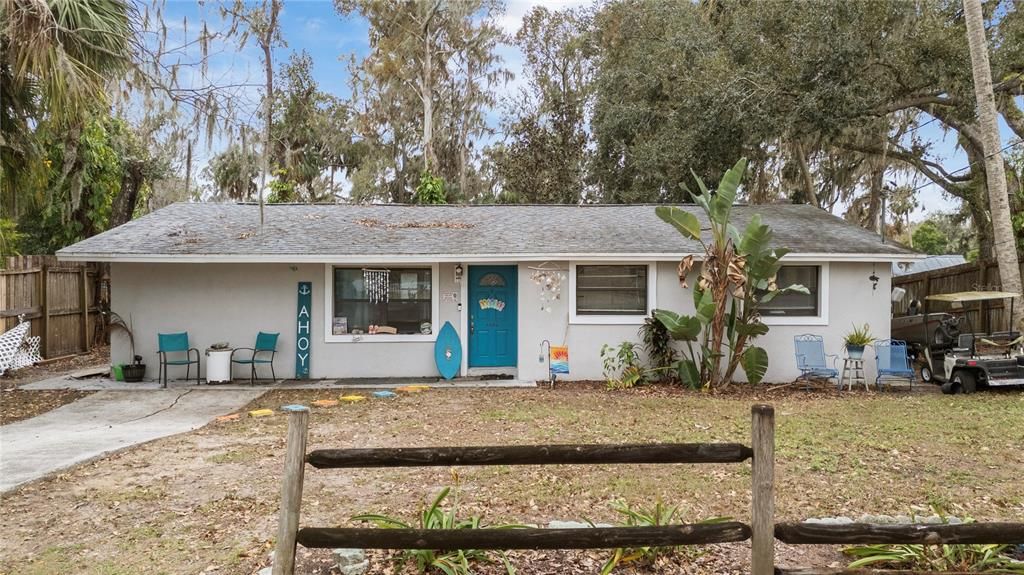 For Sale: $394,900 (4 beds, 2 baths, 1400 Square Feet)