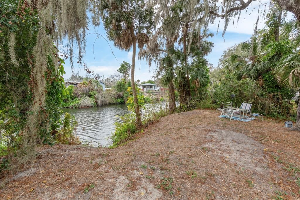For Sale: $394,900 (4 beds, 2 baths, 1400 Square Feet)