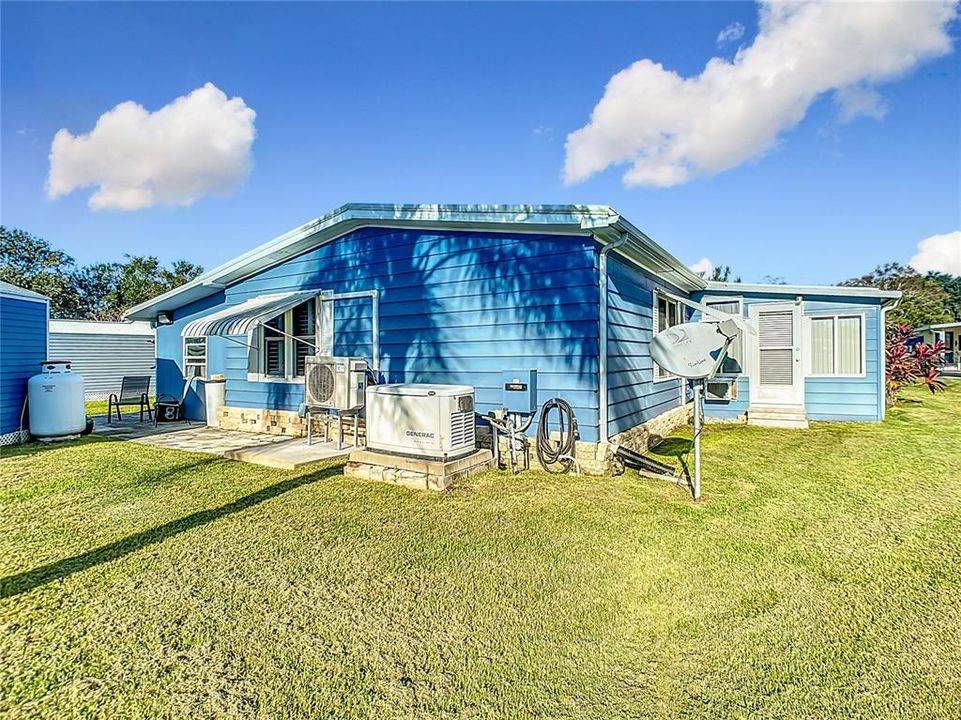 For Sale: $205,000 (2 beds, 2 baths, 1492 Square Feet)