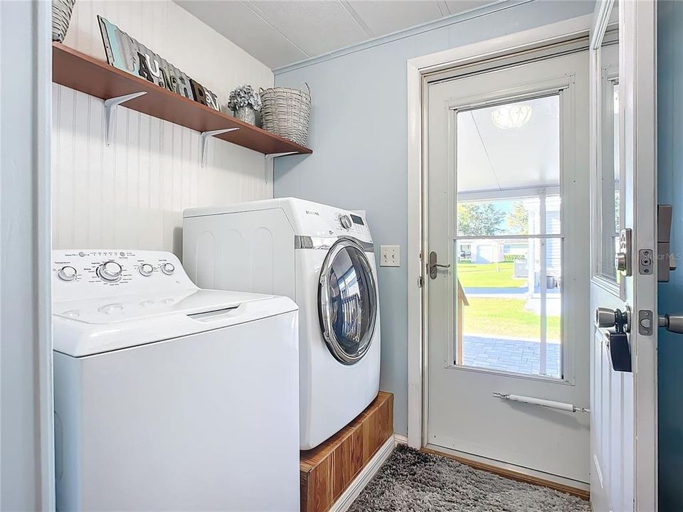 For Sale: $205,000 (2 beds, 2 baths, 1492 Square Feet)
