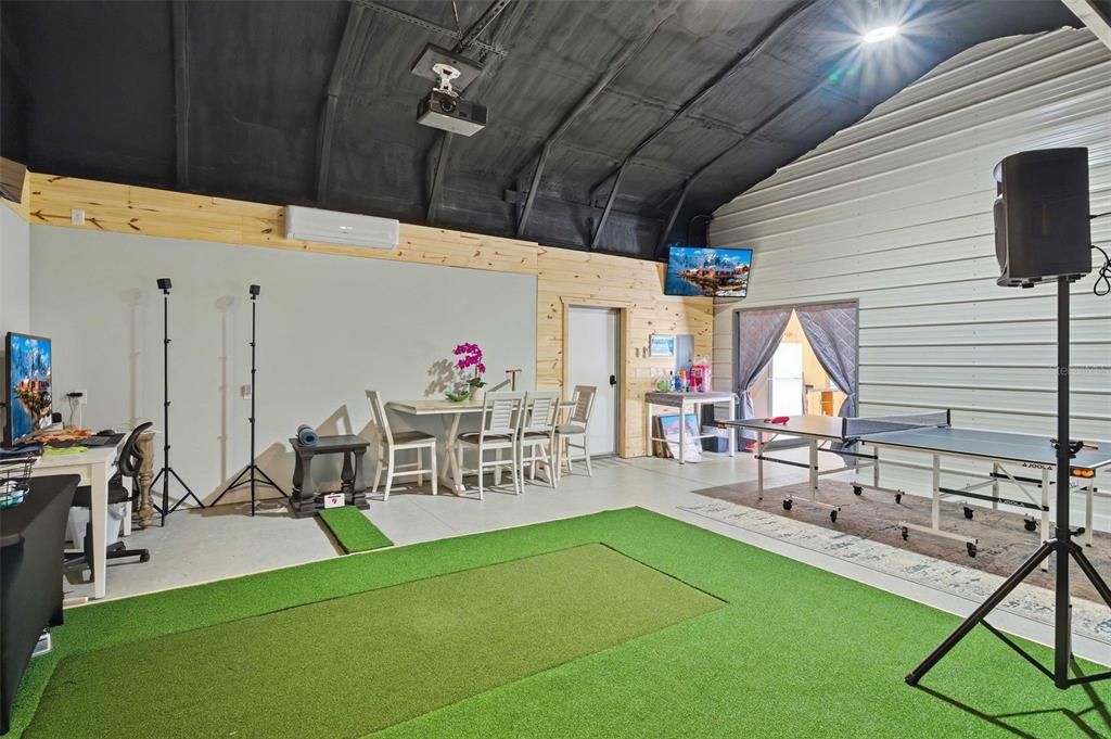Activo con contrato: $575,000 (3 camas, 2 baños, 2299 Pies cuadrados)