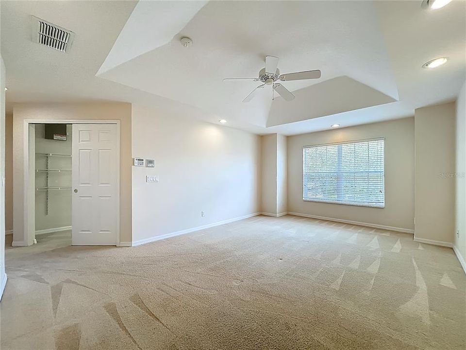 Activo con contrato: $349,900 (3 camas, 3 baños, 2173 Pies cuadrados)