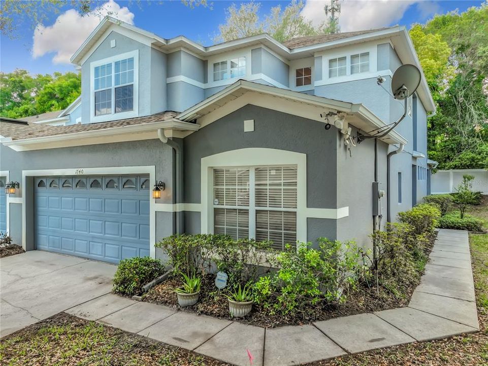 Activo con contrato: $349,900 (3 camas, 3 baños, 2173 Pies cuadrados)