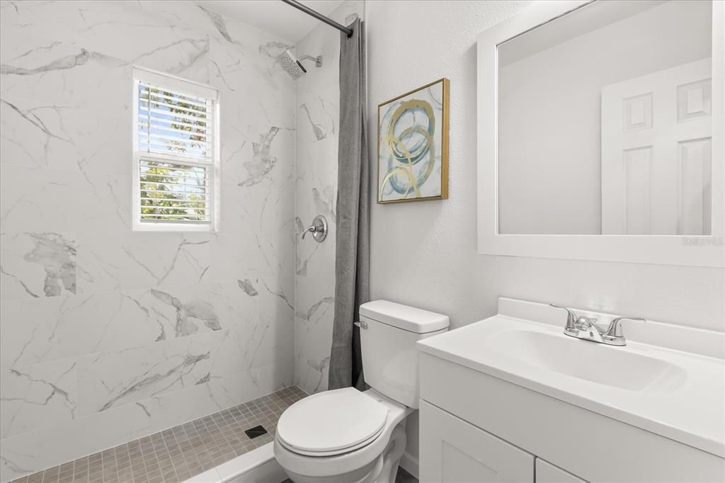 Activo con contrato: $285,900 (3 camas, 1 baños, 858 Pies cuadrados)