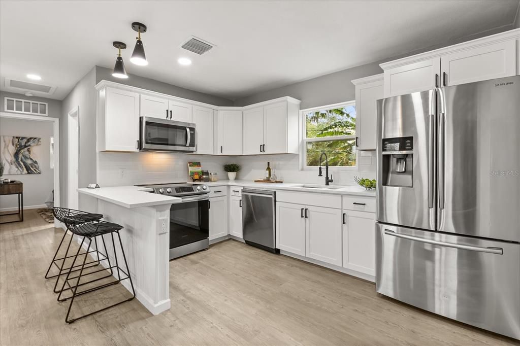 Activo con contrato: $285,900 (3 camas, 1 baños, 858 Pies cuadrados)