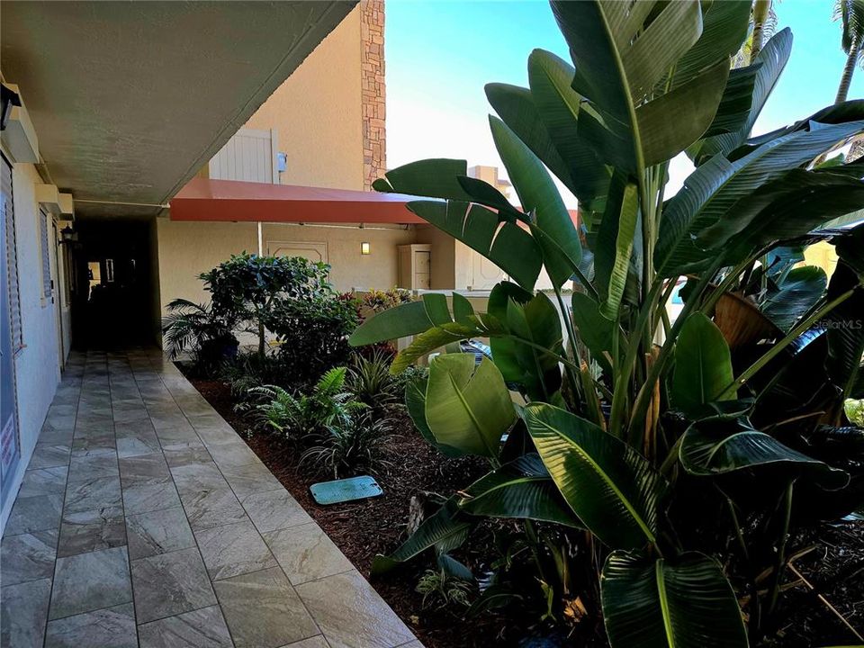 For Sale: $509,000 (2 beds, 2 baths, 1256 Square Feet)