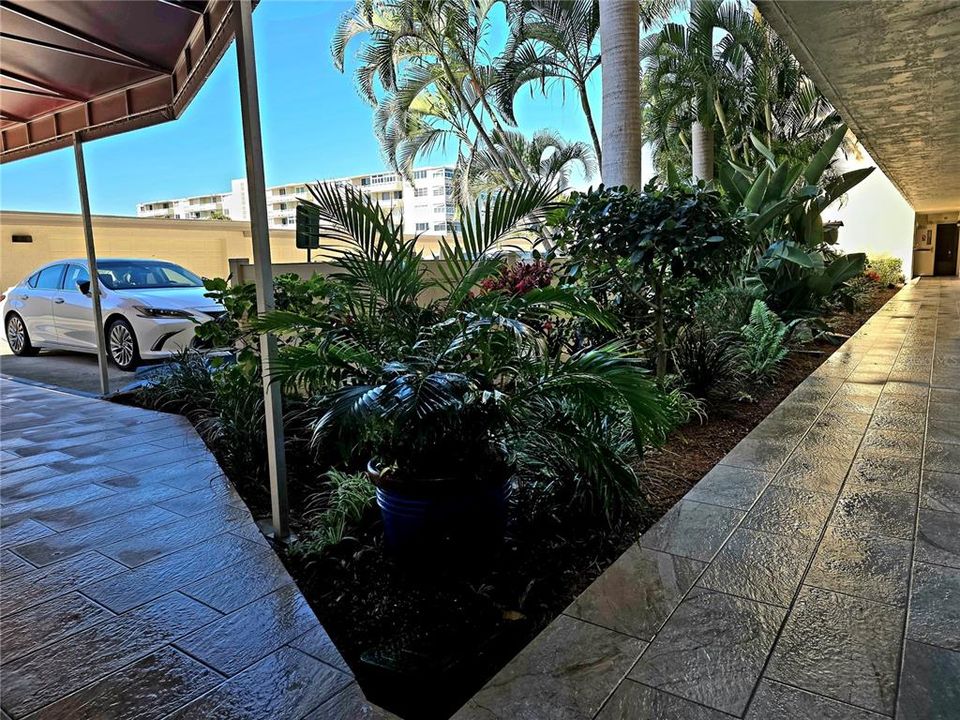 For Sale: $509,000 (2 beds, 2 baths, 1256 Square Feet)