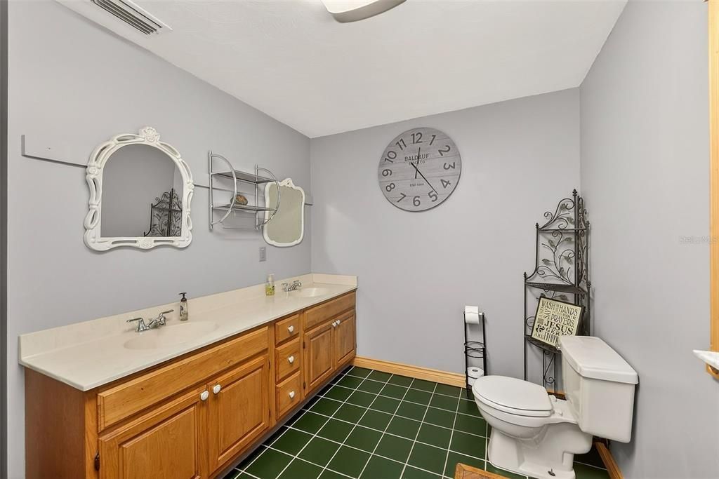 For Sale: $689,000 (4 beds, 2 baths, 3471 Square Feet)