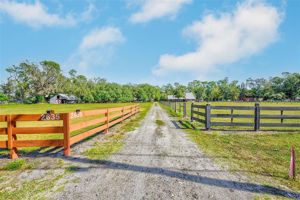 For Sale: $689,000 (4 beds, 2 baths, 3471 Square Feet)