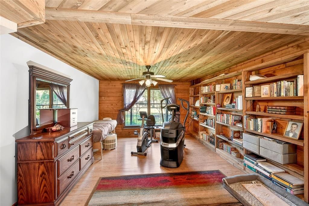 For Sale: $689,000 (4 beds, 2 baths, 3471 Square Feet)