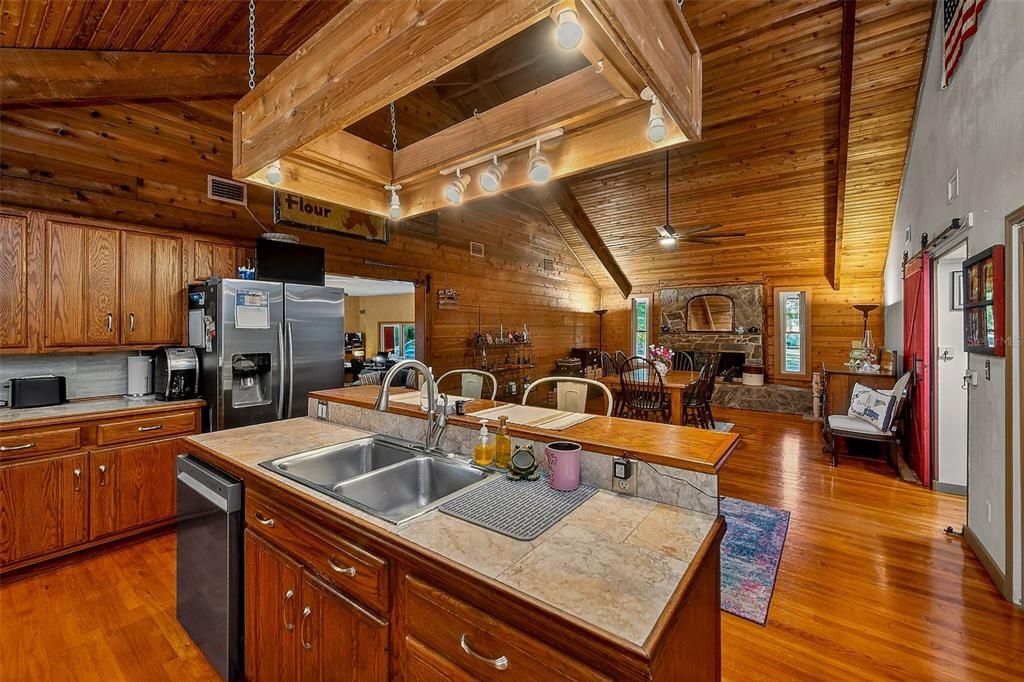 For Sale: $689,000 (4 beds, 2 baths, 3471 Square Feet)