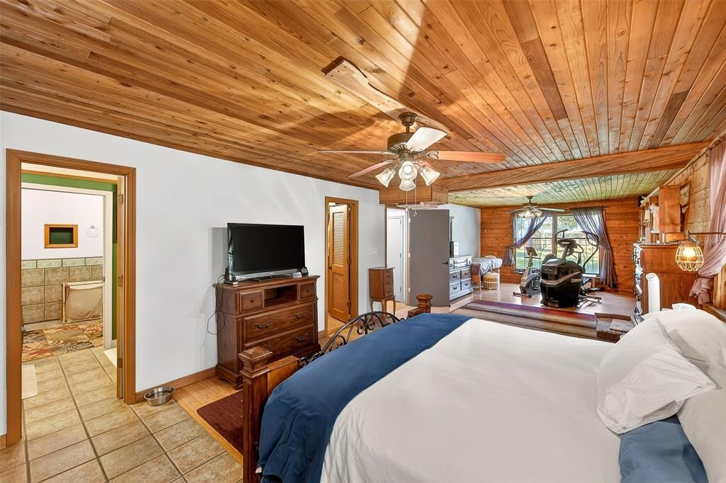For Sale: $689,000 (4 beds, 2 baths, 3471 Square Feet)