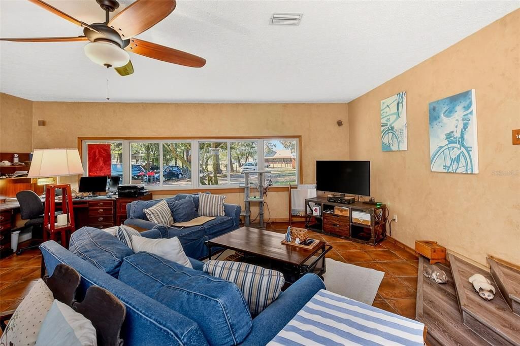 For Sale: $689,000 (4 beds, 2 baths, 3471 Square Feet)