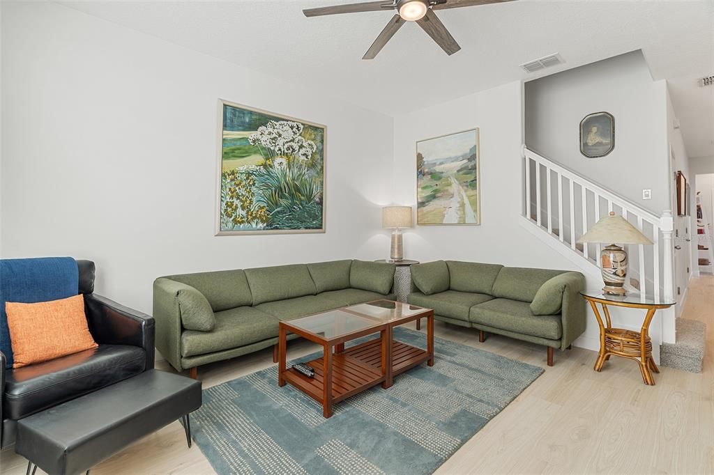 En Venta: $350,000 (4 camas, 2 baños, 2085 Pies cuadrados)