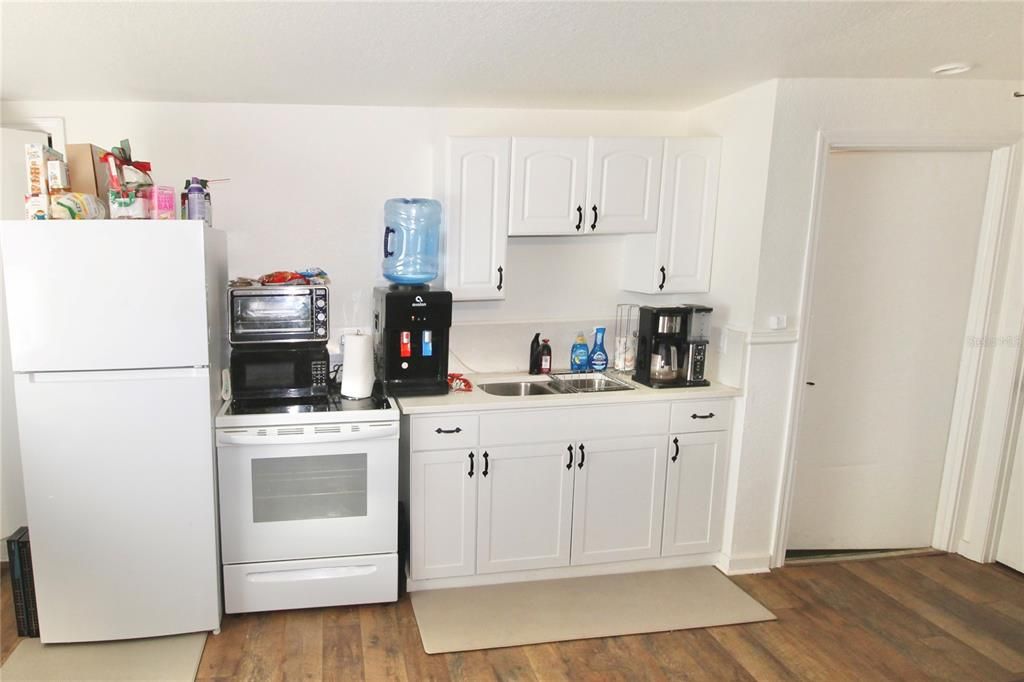 For Sale: $724,900 (0 beds, 0 baths, 3515 Square Feet)