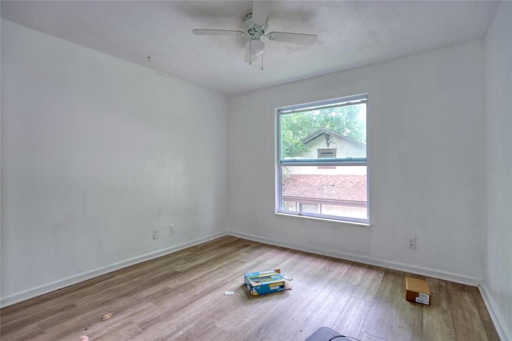 En Venta: $304,000 (6 camas, 0 baños, 2304 Pies cuadrados)