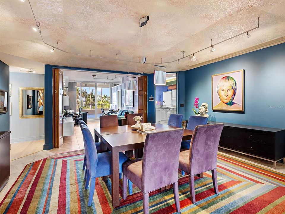 Active With Contract: $1,460,000 (2 beds, 3 baths, 2550 Square Feet)