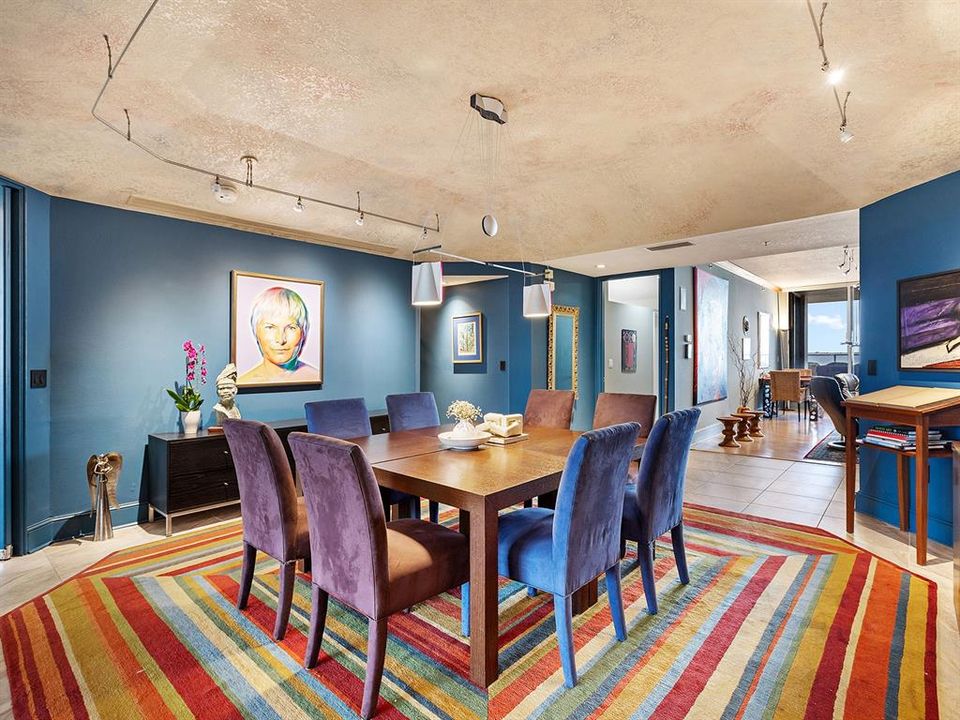 Active With Contract: $1,460,000 (2 beds, 3 baths, 2550 Square Feet)