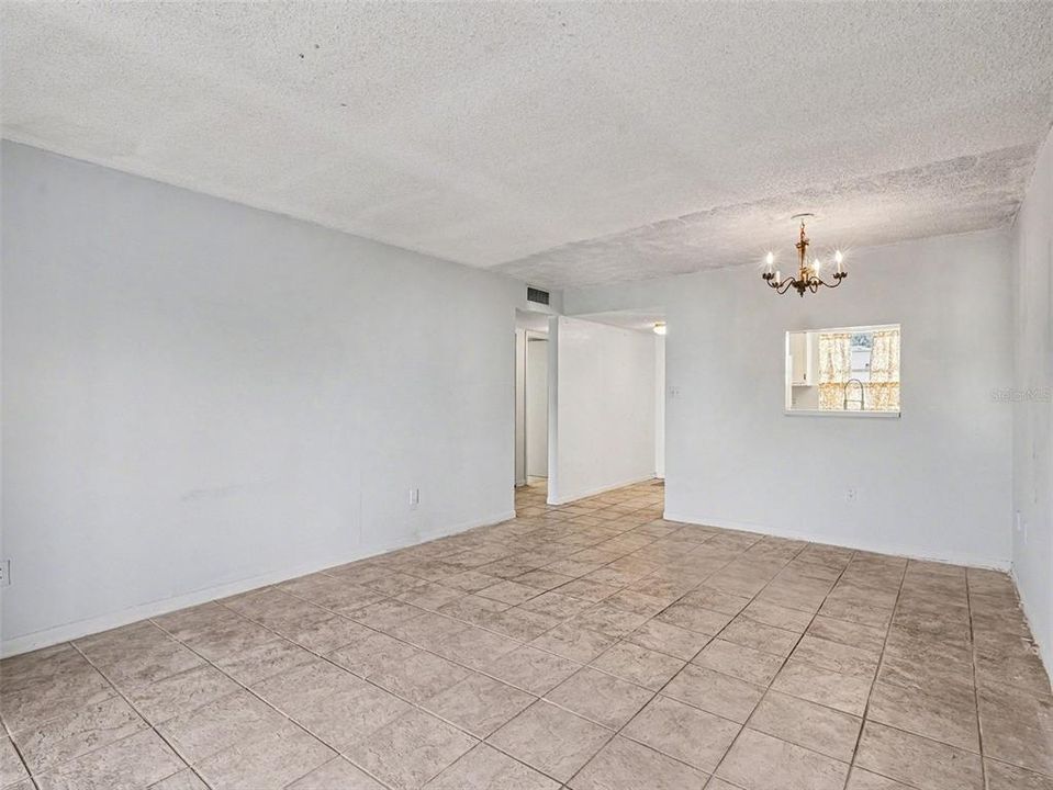 Activo con contrato: $70,900 (1 camas, 1 baños, 725 Pies cuadrados)