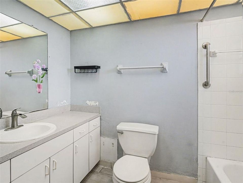 Activo con contrato: $70,900 (1 camas, 1 baños, 725 Pies cuadrados)