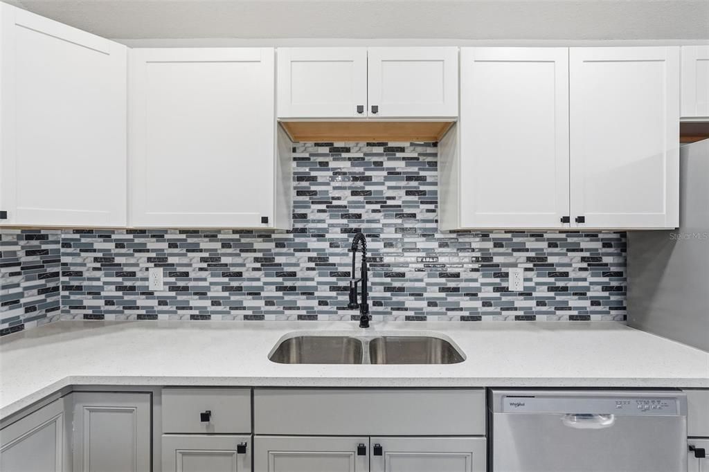 En Venta: $272,900 (4 camas, 1 baños, 1570 Pies cuadrados)
