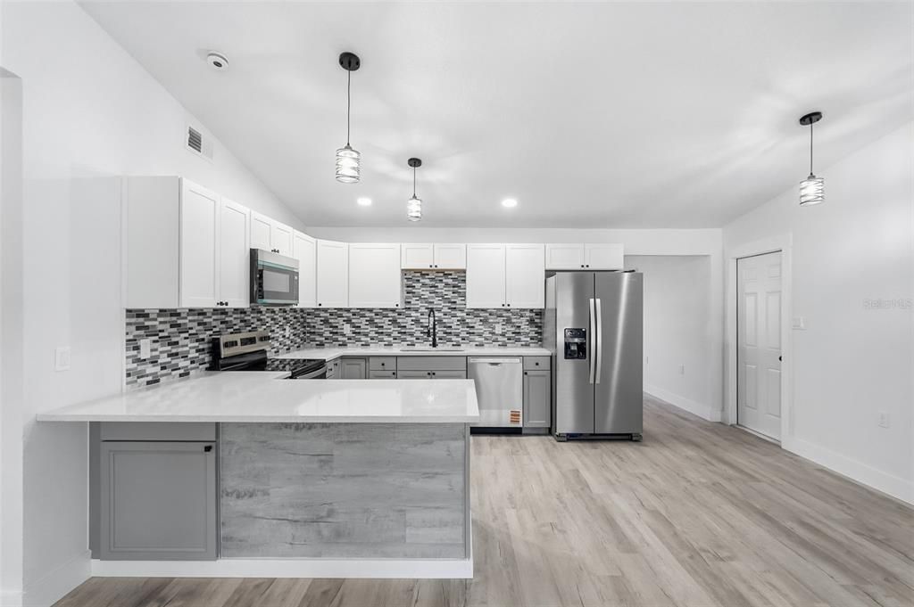 En Venta: $272,900 (4 camas, 1 baños, 1570 Pies cuadrados)
