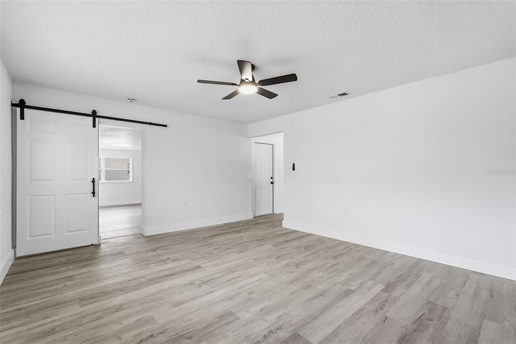 En Venta: $272,900 (4 camas, 1 baños, 1570 Pies cuadrados)