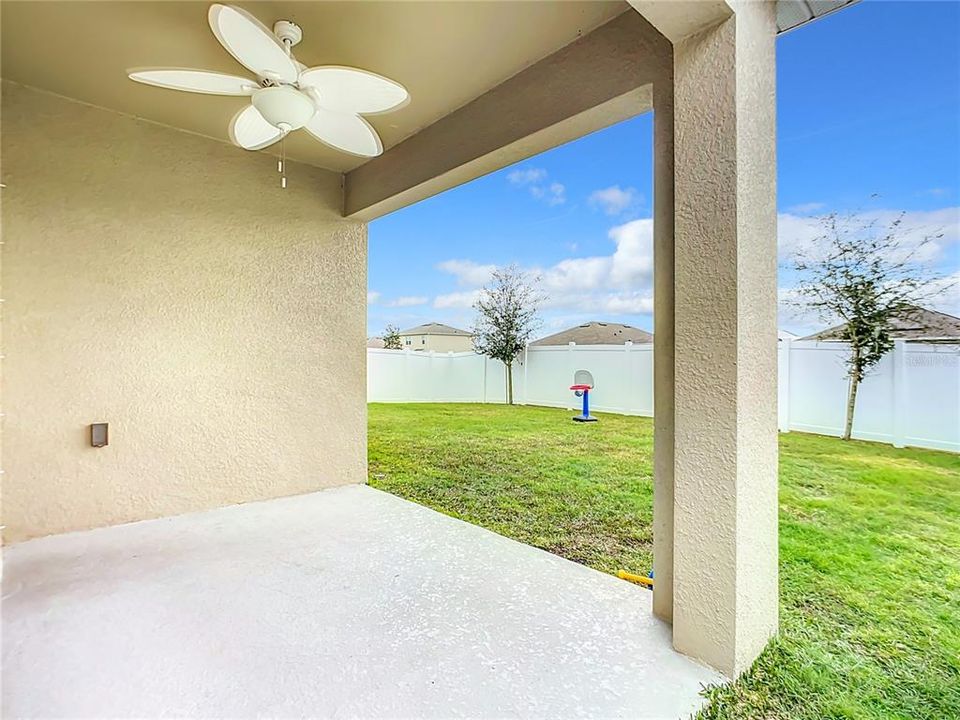 For Sale: $305,000 (4 beds, 2 baths, 1846 Square Feet)