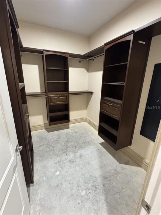 En Venta: $535,000 (4 camas, 2 baños, 1970 Pies cuadrados)