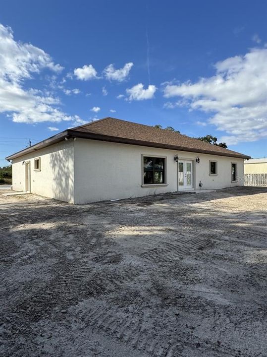 En Venta: $535,000 (4 camas, 2 baños, 1970 Pies cuadrados)