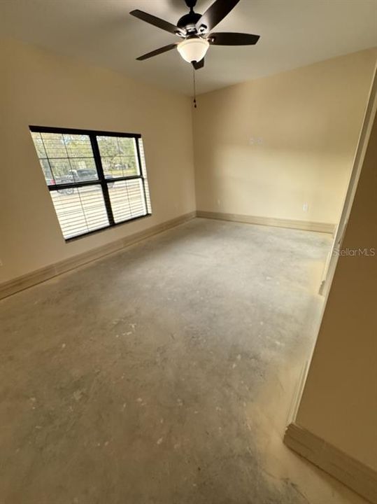 En Venta: $535,000 (4 camas, 2 baños, 1970 Pies cuadrados)