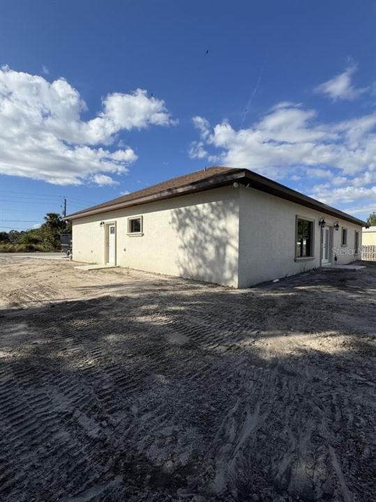 En Venta: $535,000 (4 camas, 2 baños, 1970 Pies cuadrados)
